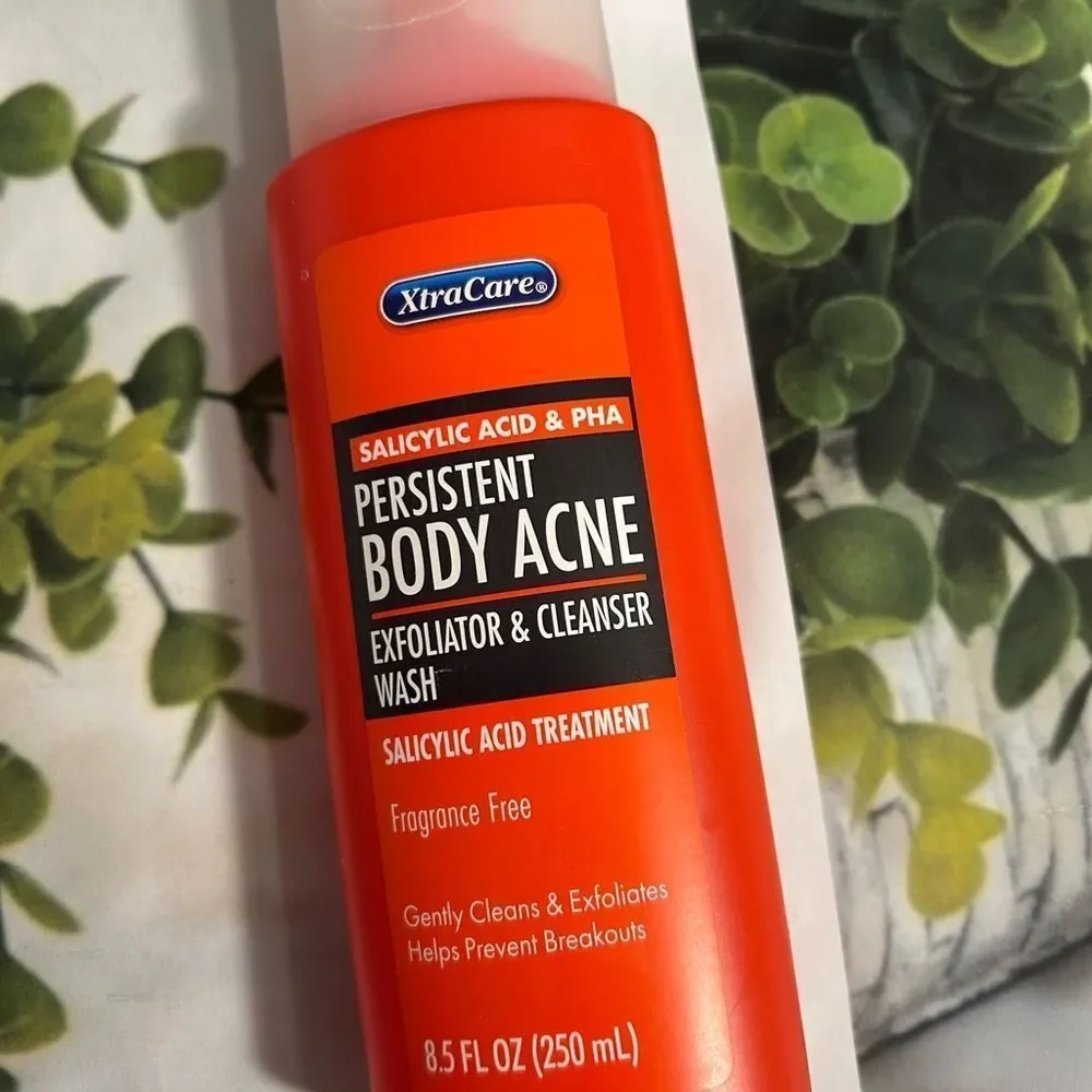 Red Body Acne Exfoliator & Cleanser